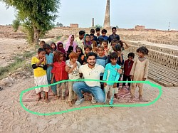 Zabdi and the children.